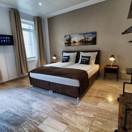 Neu! Einmaliges Loft Im Binnenhafen - Hafenblick! ฮัมบูร์ก ภายนอก รูปภาพ